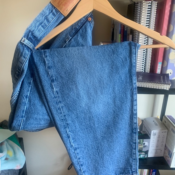 Levi's Blue Straight Leg Jeans - Picture 2 of 7